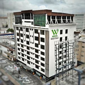 Weston Suites Hotel